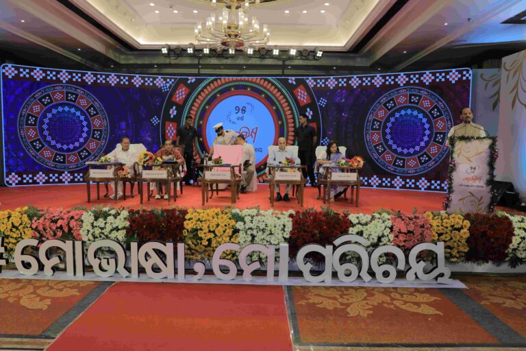କାଦମ୍ବିନୀର ରୌପ୍ୟ ଜୟନ୍ତୀ